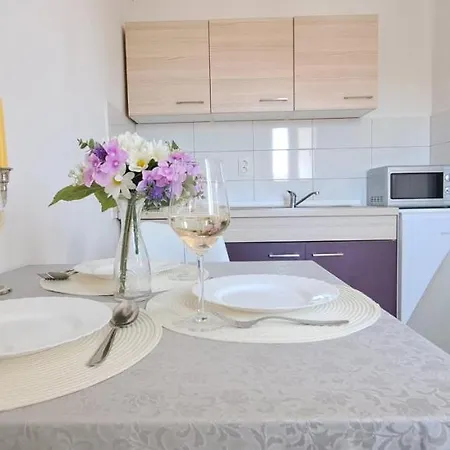 Old Town Tone Appartement *