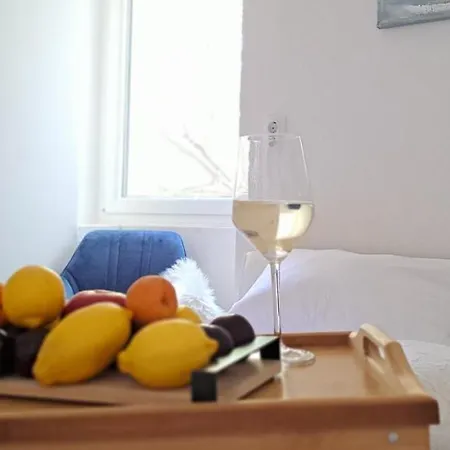 Old Town Tone * Split