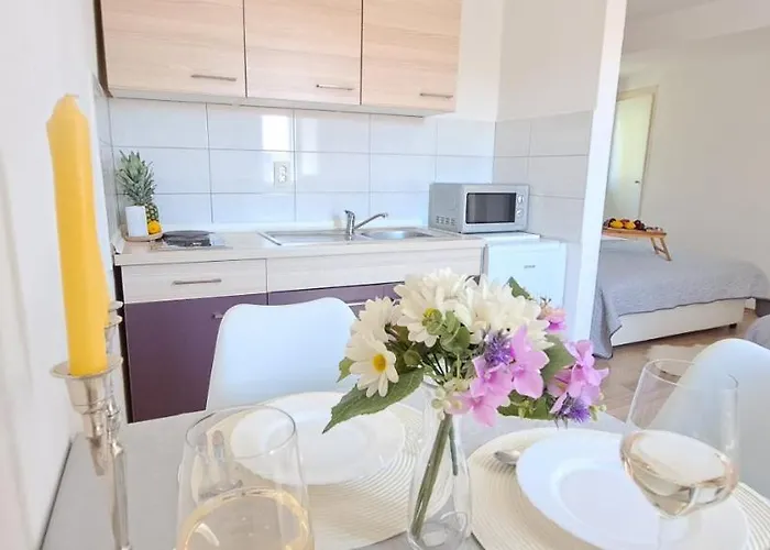 Old Town Tone Apartman *