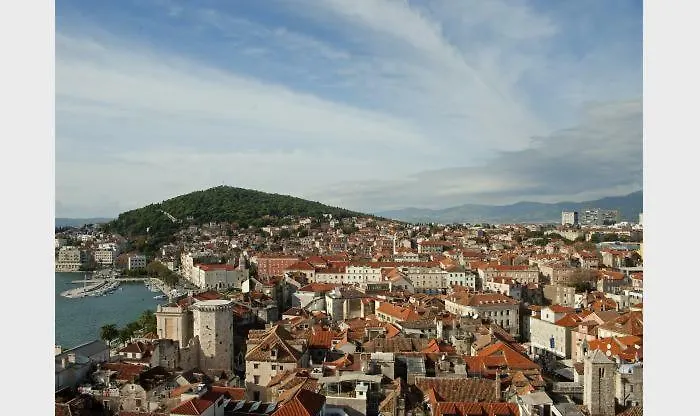 Apartman Old Town Tone Split