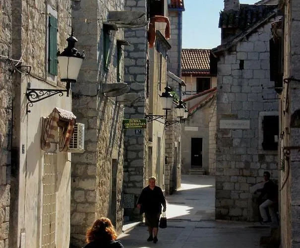 Apartman Old Town Tone