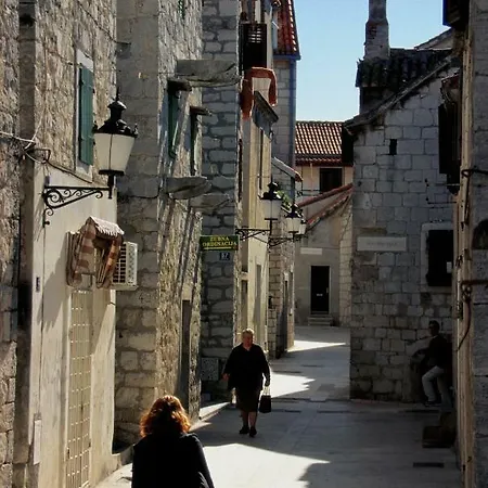 Appartement Old Town Tone